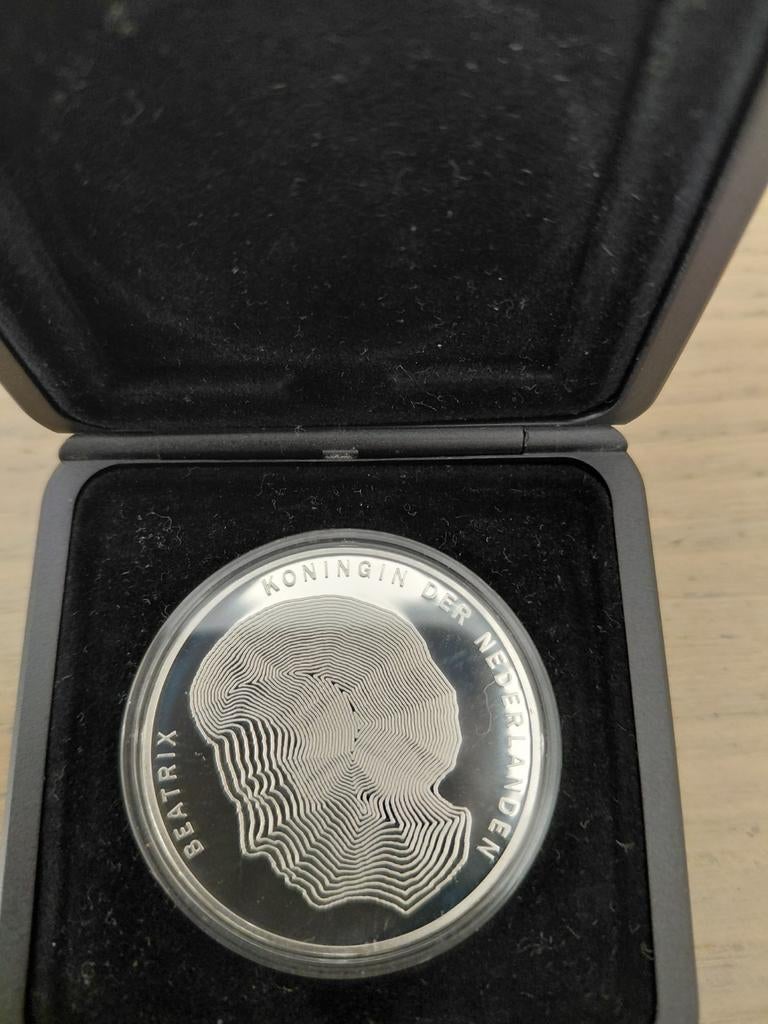 Zilveren 50 Gulden Munt 1980 - 100 Jaar Koninkrijksregering, Koningin Beatrix, Zilver, Ophalen of Verzenden, Losse munt