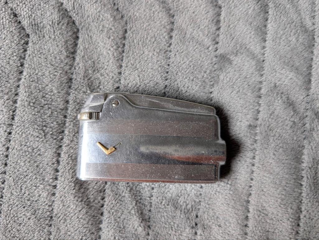 Vintage Ronson Varaflame aansteker - Made in England, Verzamelen, Rookartikelen, Aanstekers en Luciferdoosjes, Ophalen of Verzenden