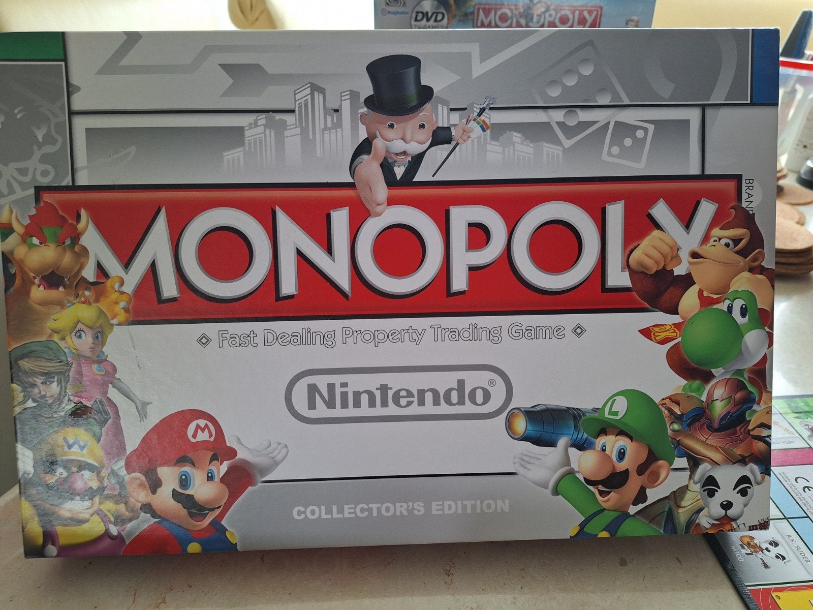 Monopoly Nintendo Collector's Edition Bordspel, Drie of vier spelers, Ophalen, Zo goed als nieuw, Hasbro