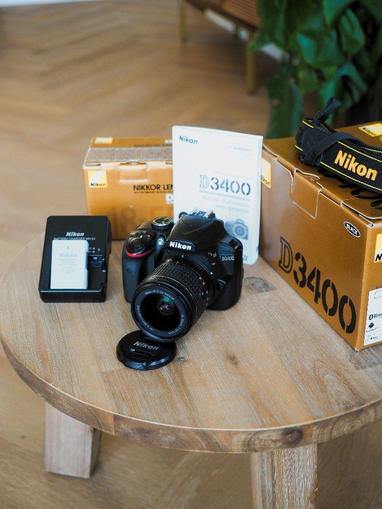 Nikon D3400 + 18-55mm lens – Als nieuw, compleet in doos!, Spiegelreflex, Ophalen of Verzenden, Zo goed als nieuw, Bluetooth