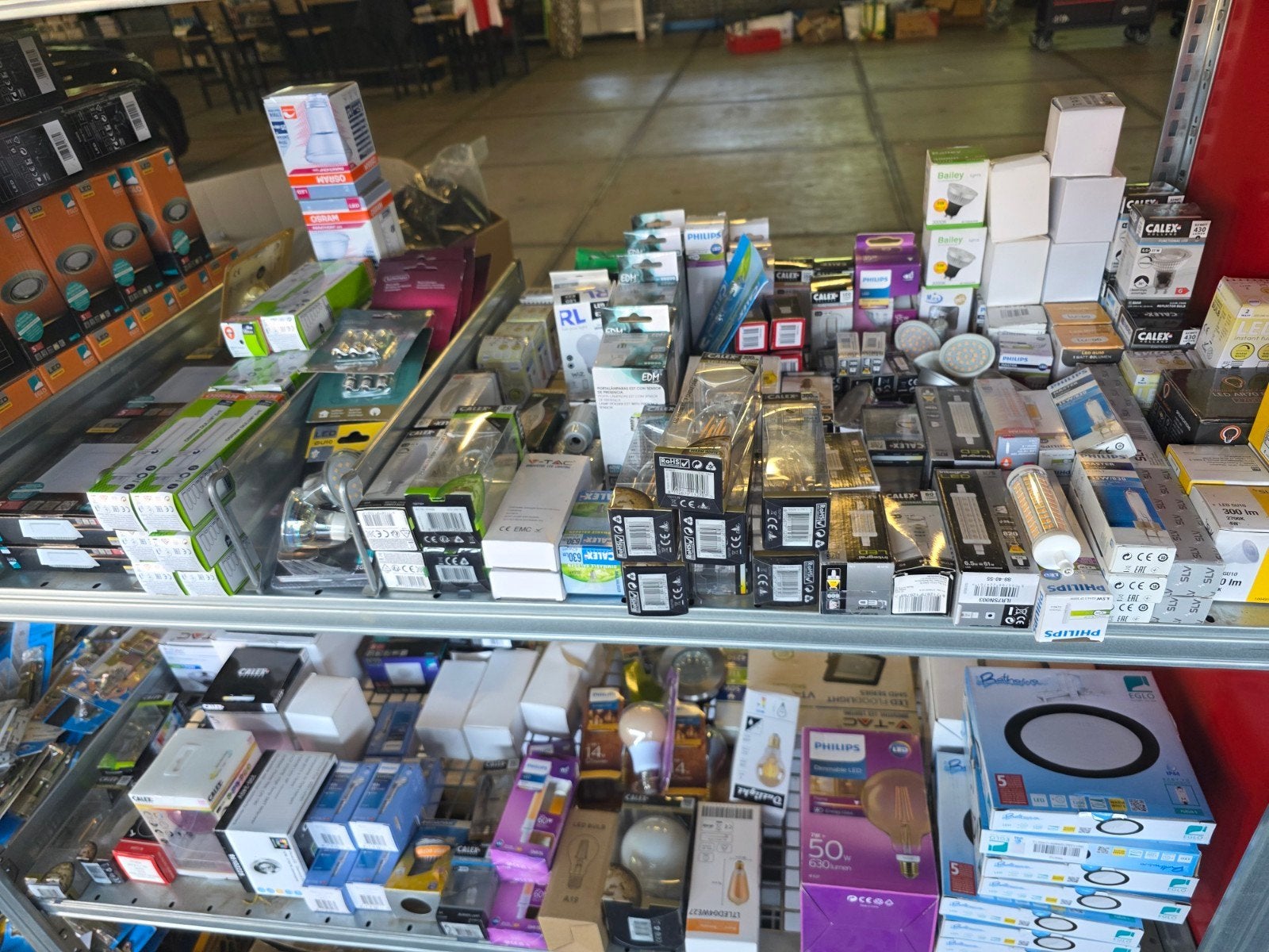 Grote partij diverse verlichting, lampen en accessoires, Niet van toepassing voor diverse partij, Nieuw, Ophalen, Diverse merken (o.a. V-TAC, EGLO, Luxform)