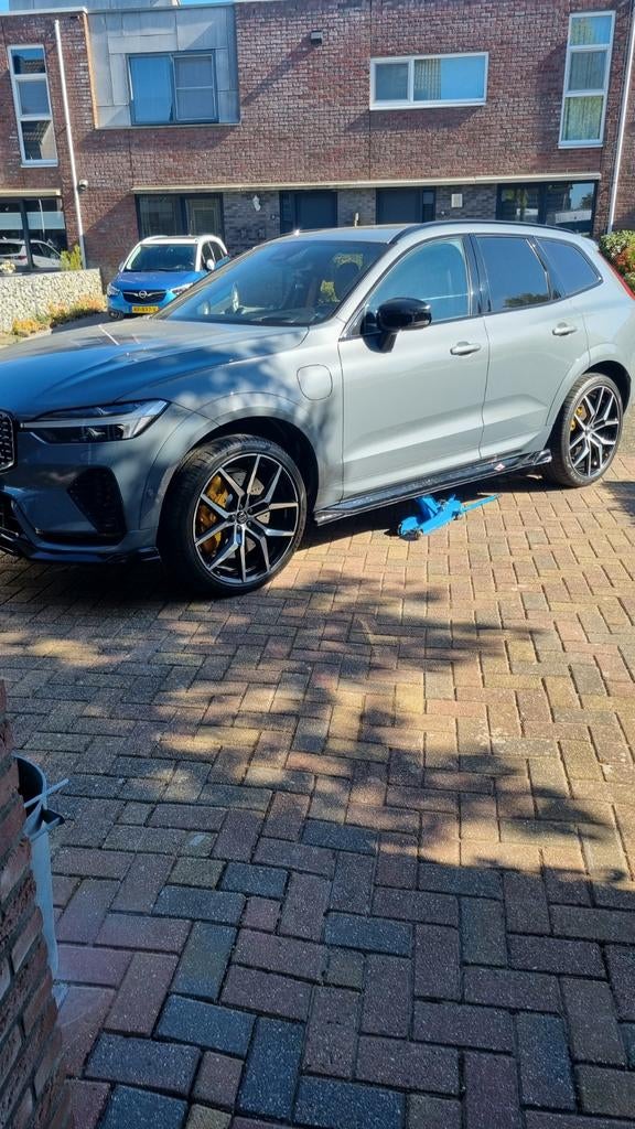 Volvo XC60 Maxton Design side skirts - Nieuw!, Ophalen