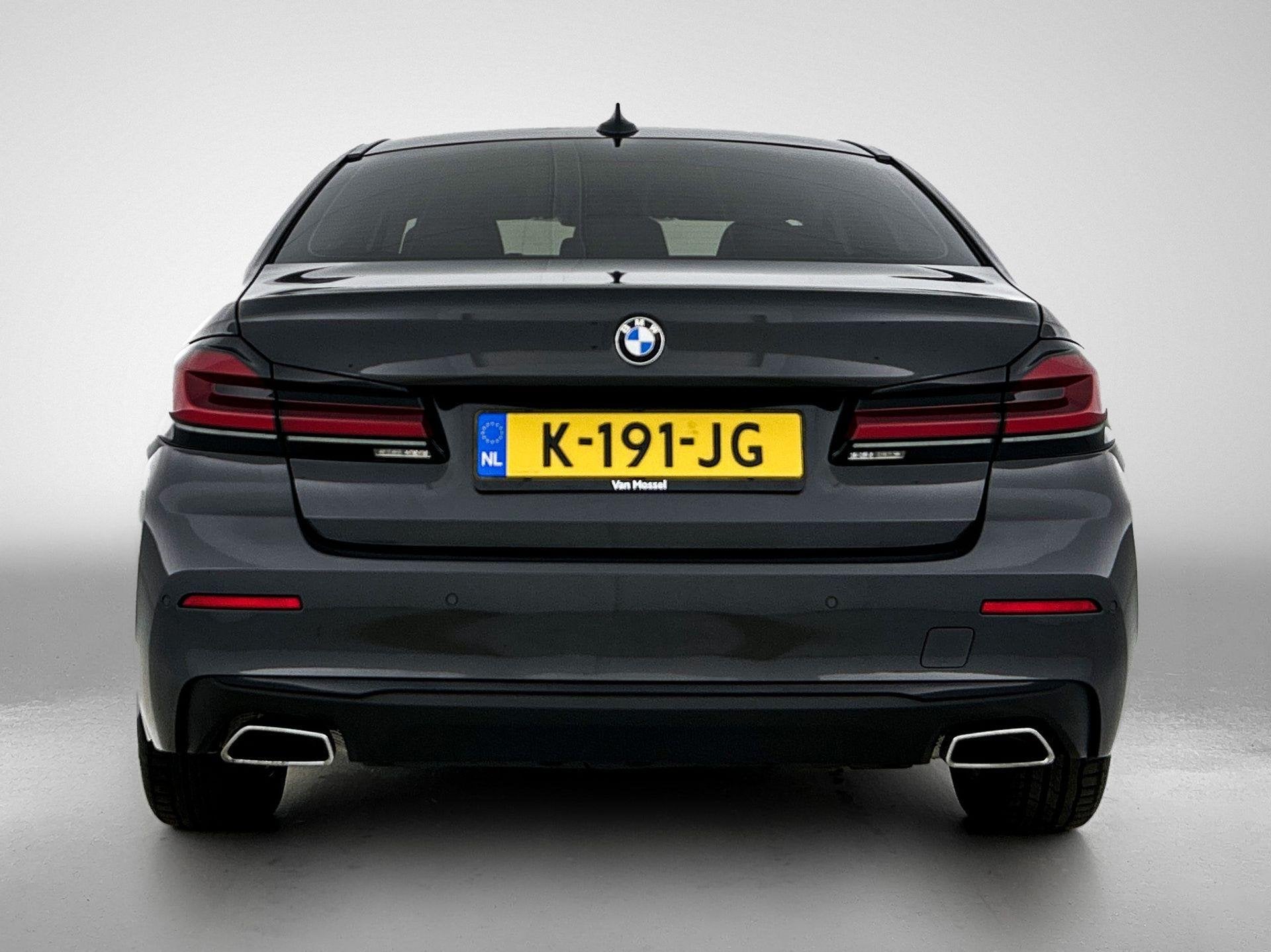 BMW 5-serie 520i High Executive Edition | M- PAKKET SPORTSTU, Auto's, Automaat, Achterwielaandrijving, Euro 6, 4 cilinders