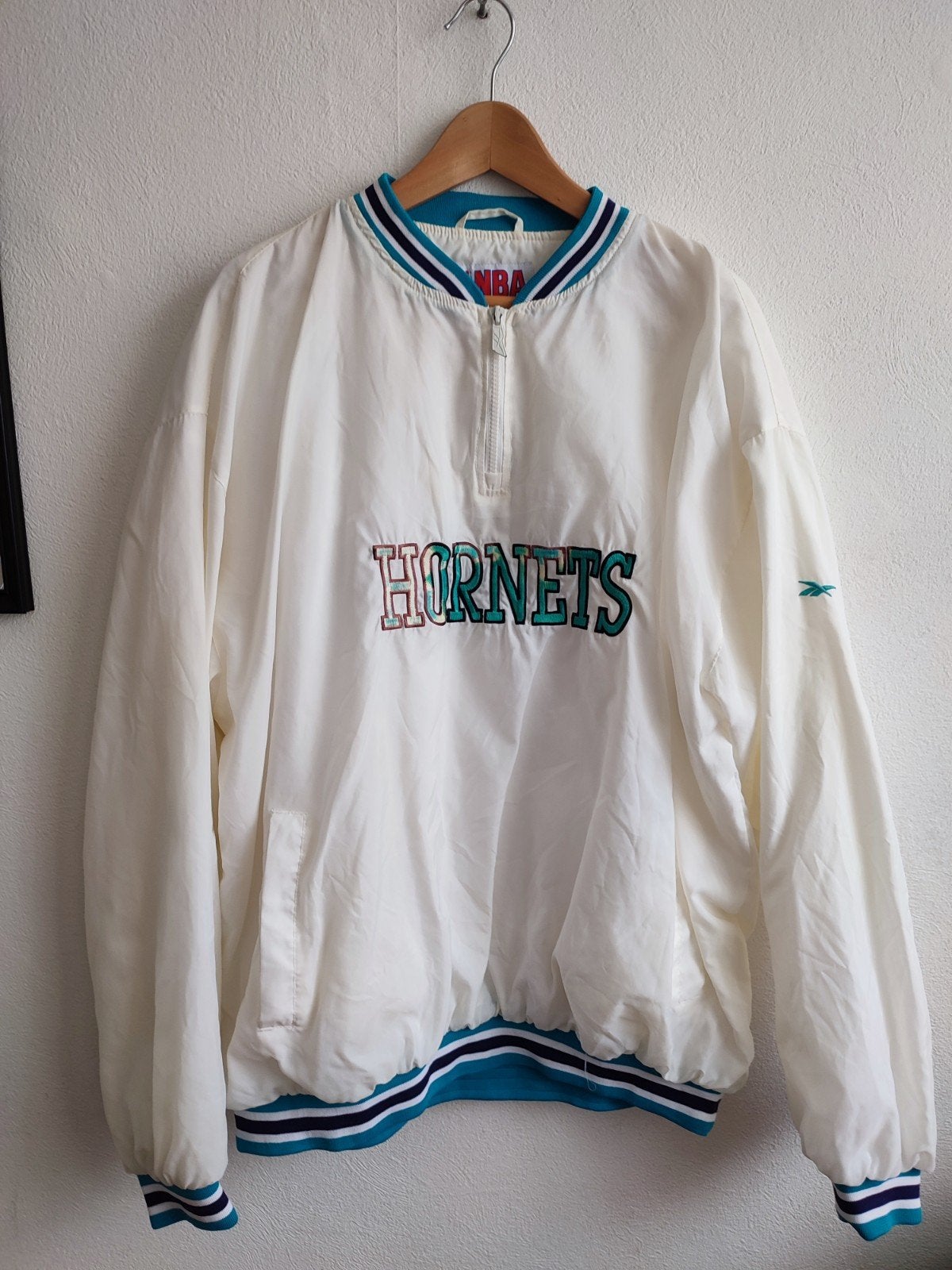 Vintage NBA Hornets sportjas Reebok XL, Wit, Maat 56/58 (XL), Ophalen of Verzenden, Reebok