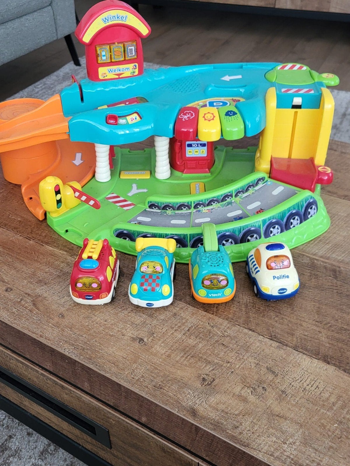 VTech Toet Toet Auto's Garage met 4 auto's en extra's, Kinderen en Baby's, Speelgoed | Vtech, Ophalen, Gebruikt, 6 maanden tot 2 jaar