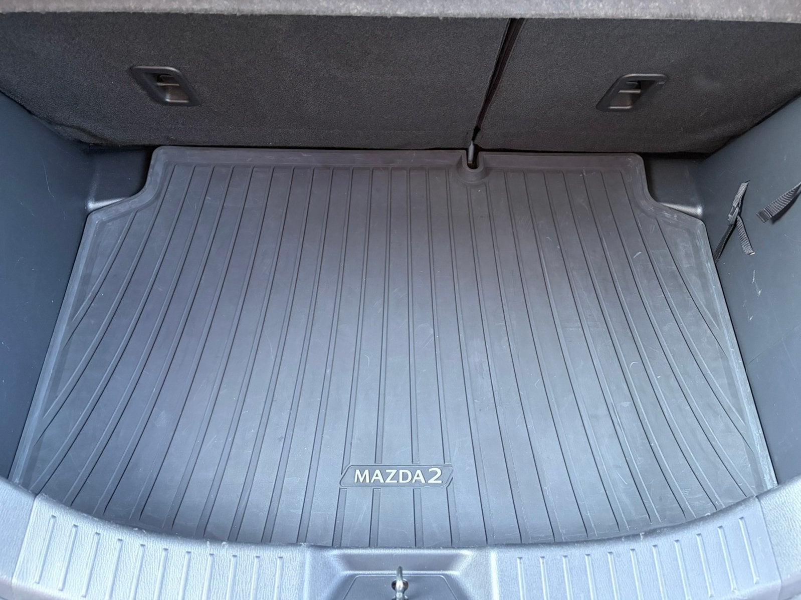 Originele rubber kofferbak mat Mazda 2 2015-heden, Ophalen, Zo goed als nieuw