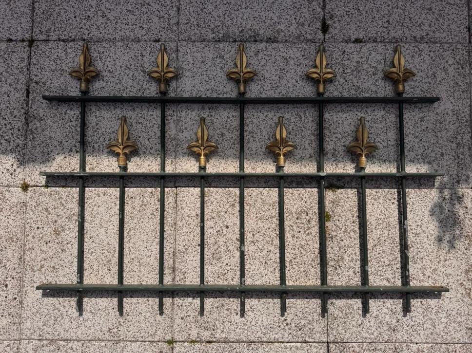 Sierhekwerk met decoratieve punten, Tuin en Terras, Tuinhekken en Hekwerk, Ophalen, Gebruikt, IJzer, Sierhekwerk