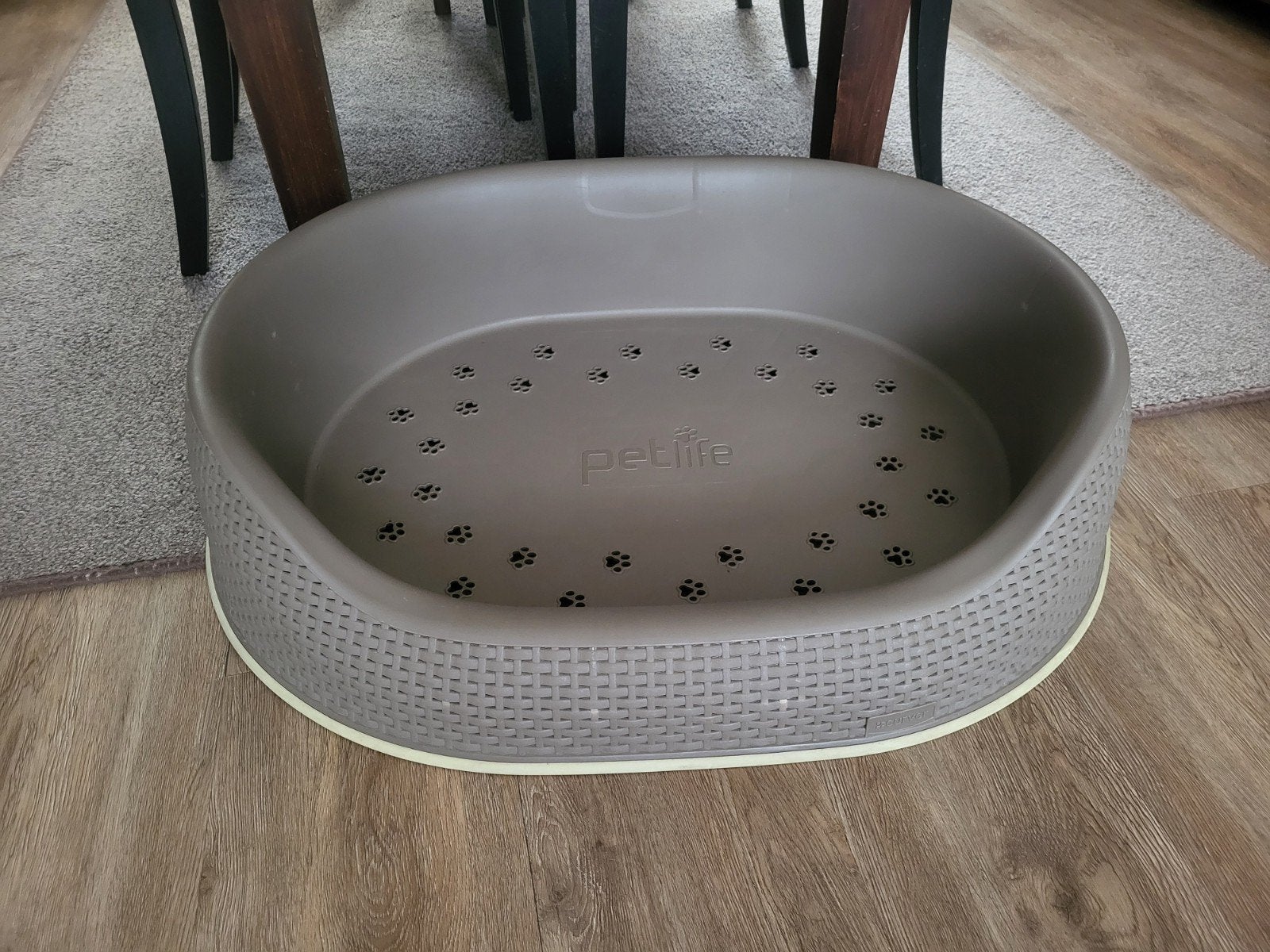 Curver Petlife hondenmand M mokka – bijna niet gebruikt, Ophalen