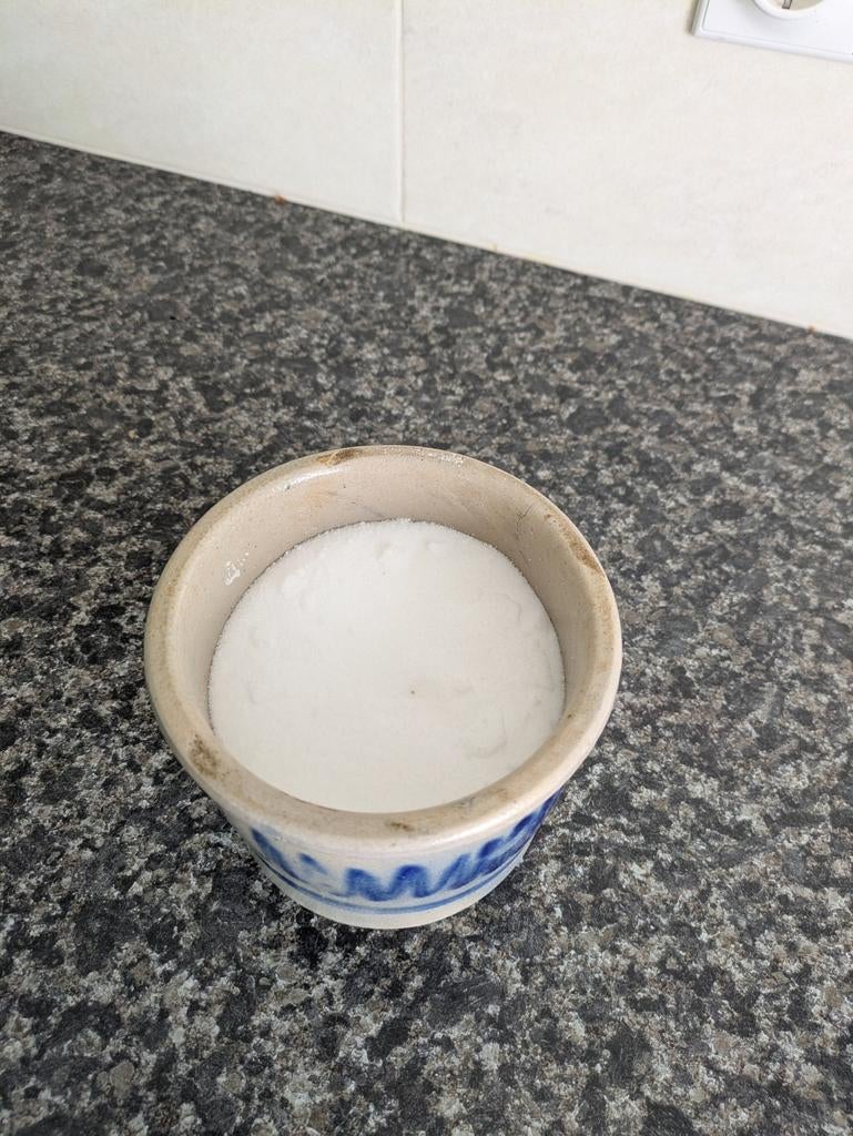 Vintage aardewerk zoutpotje met blauw decor, Antiek en Kunst, Antiek | Keramiek en Aardewerk, Ophalen of Verzenden