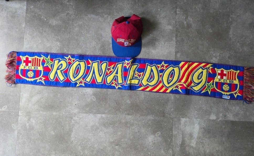 Ronaldo (De Lima) Barcelona cap en sjaal jaren '90, Ophalen of Verzenden