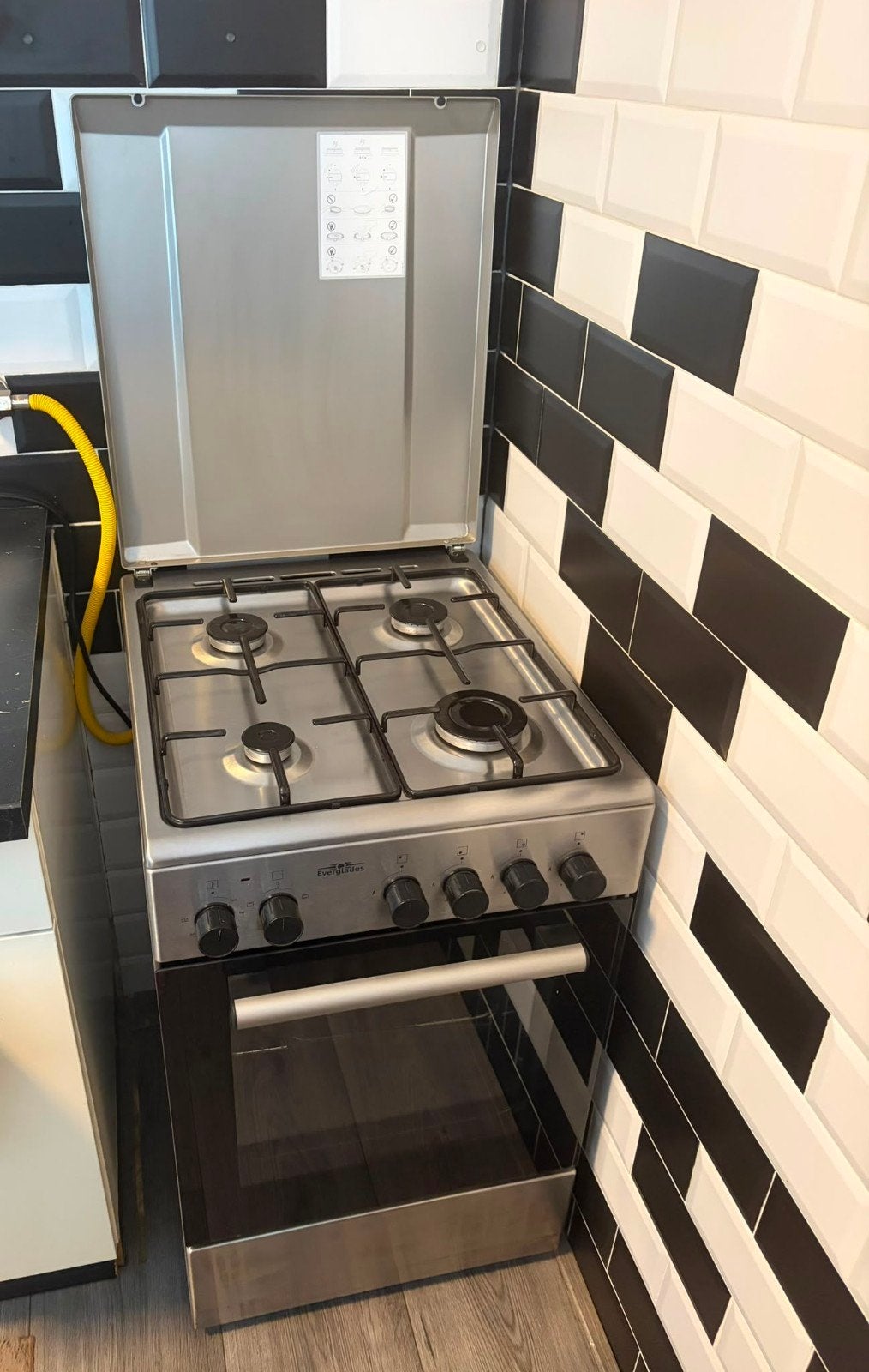 Gasfornuis met Oven - Zo goed als nieu, Zo goed als nieuw, Gas, 4 kookzones, Ophalen of Verzenden