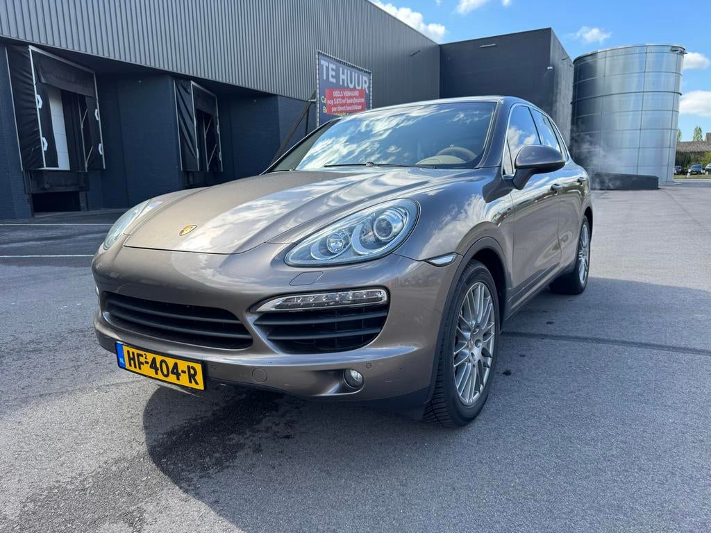 Porsche Cayenne 3.O S HYBRIDE. ENGINE NO GOOD, Auto's, Automaat, Cayenne, Beige, 2995 cc