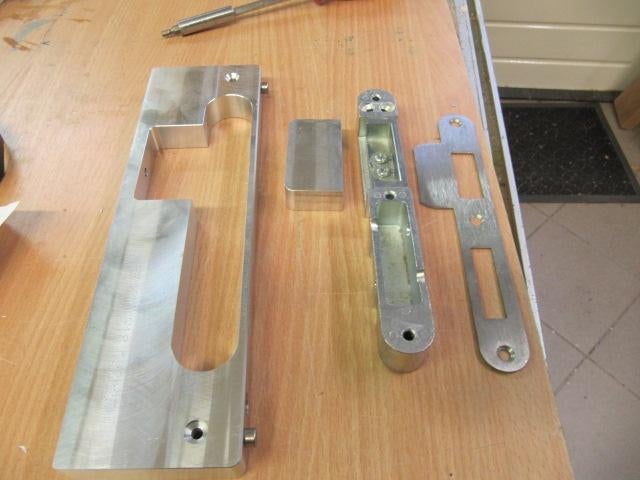 Alu freesmal sluitkom Nemef 192x25 sluitplaat met lip, Doe-het-zelf en Verbouw, Gereedschap | Handgereedschap, Nieuw, Ophalen of Verzenden