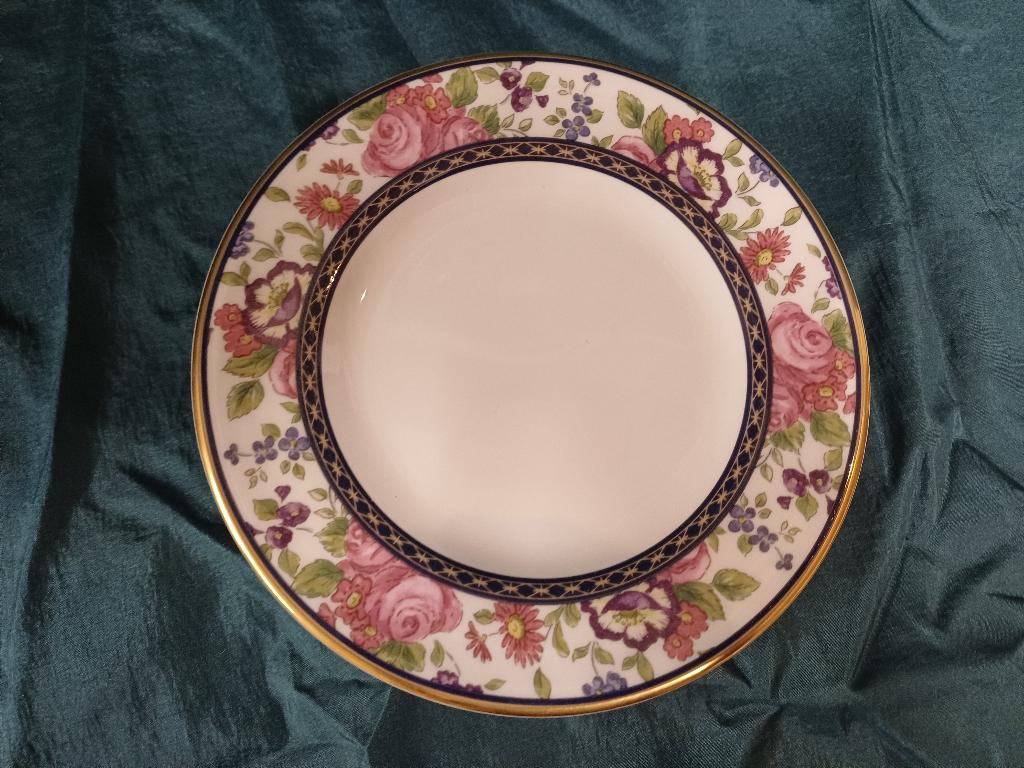 Royal Doulton Centennia Rose gebaksbordjes, -, -, Nieuw, Ophalen of Verzenden