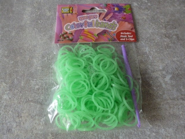 NIEUW 200 glowing groene loom bandjes 5 zakjes voor 9,00, Ophalen of Verzenden, Nieuw