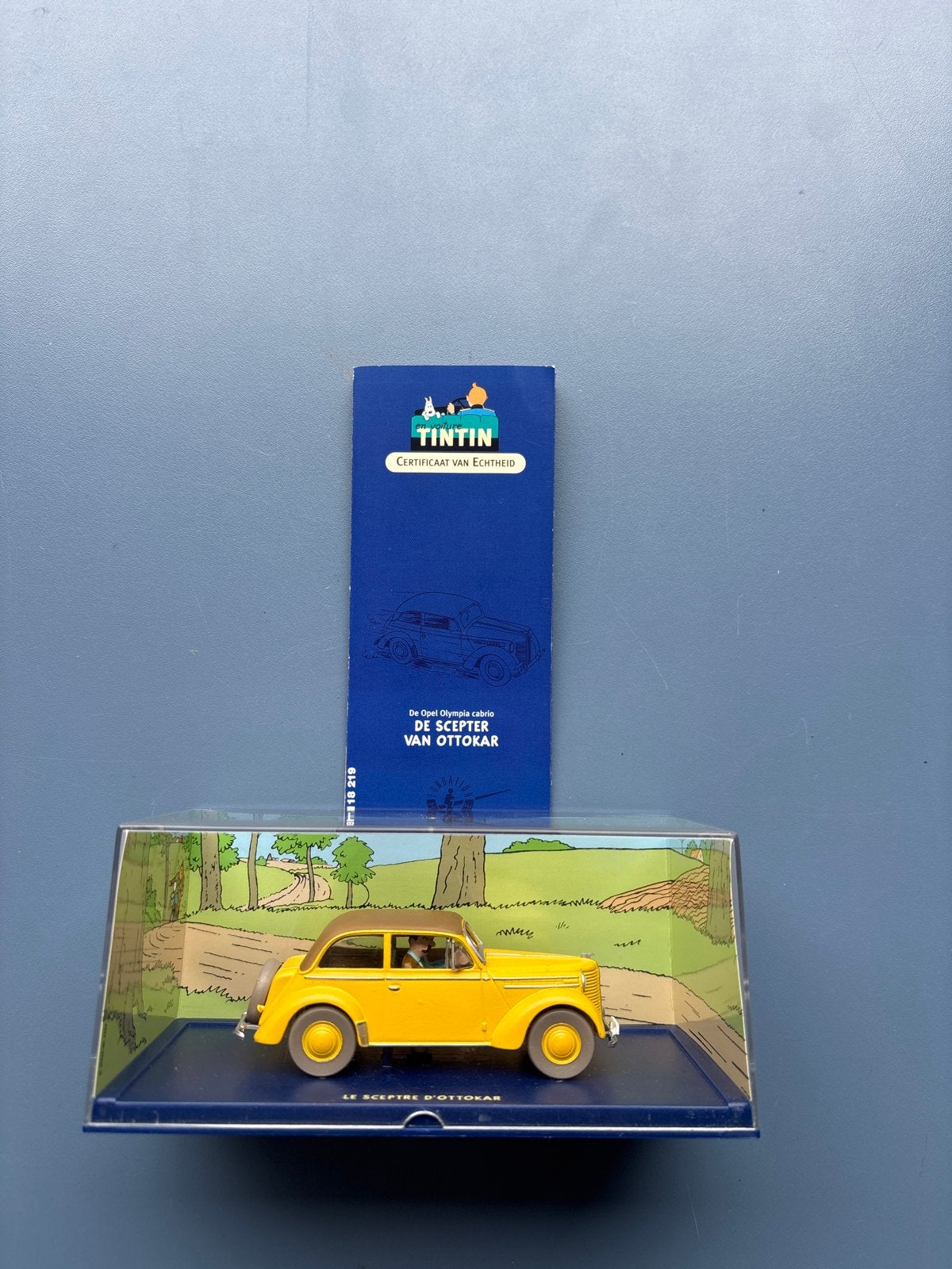 Kuifje auto 1/43 - Opel Olympia uit De Scepter van Ottokar, Ophalen of Verzenden, Zo goed als nieuw, Auto, Overige merken