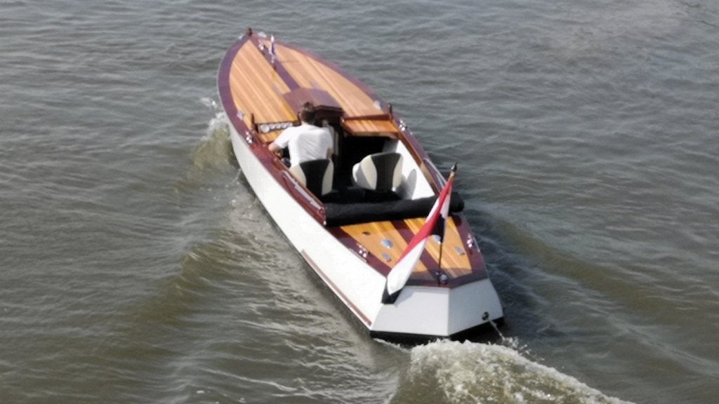 Schitterende ConiCraft 840 Weekender, 9 m, Binnenboordmotor, Composieten, Ophalen of Verzenden