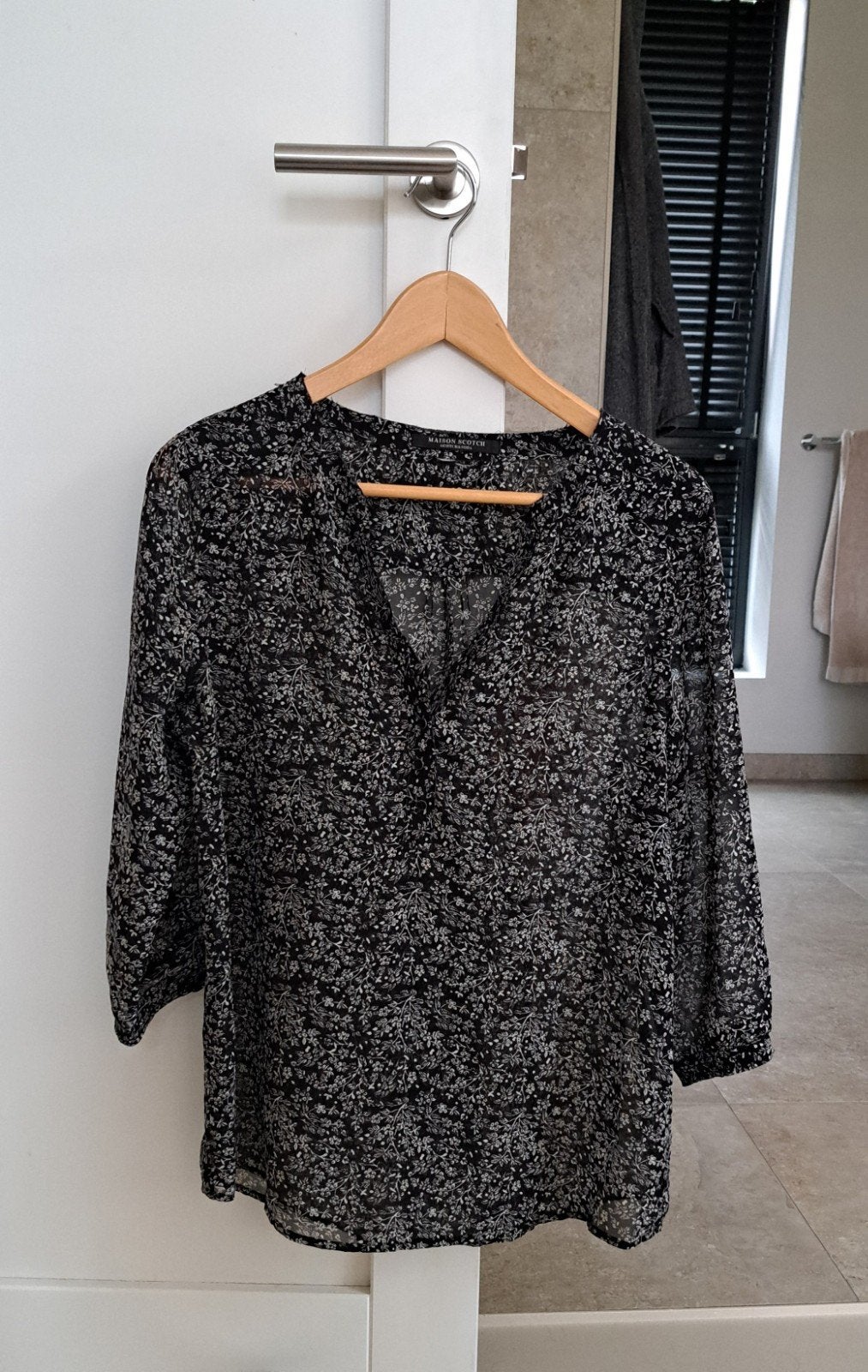 Maison Scotch top, maat M, Maat 38/40 (M), Zwart, Korte mouw, Gedragen