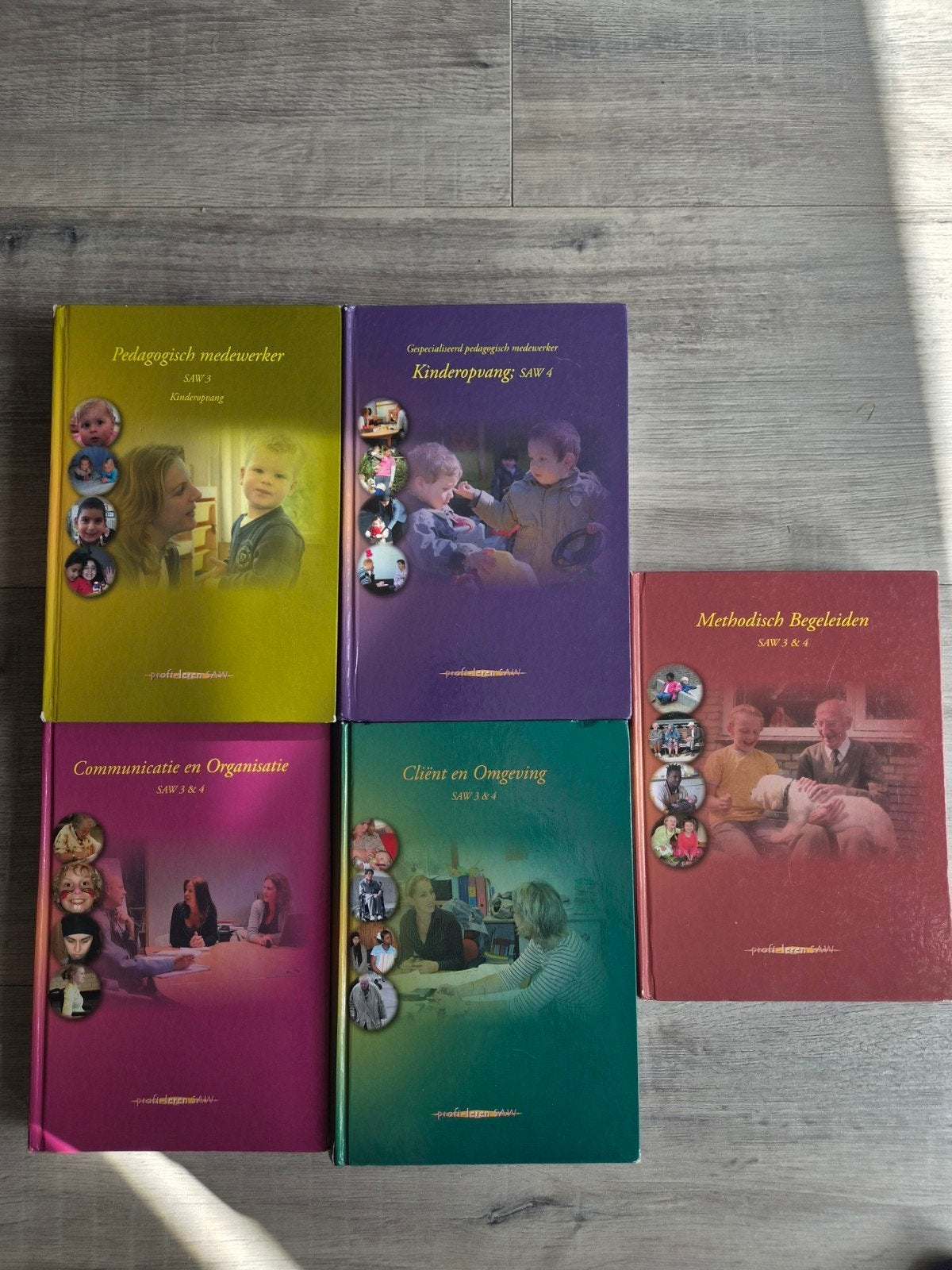 SAW Studieboeken: Pedagogisch Medew, Communicatie, Metho, Boeken, Gelezen, Uitgeverij Angerenstein / Edu Actief, Ophalen of Verzenden