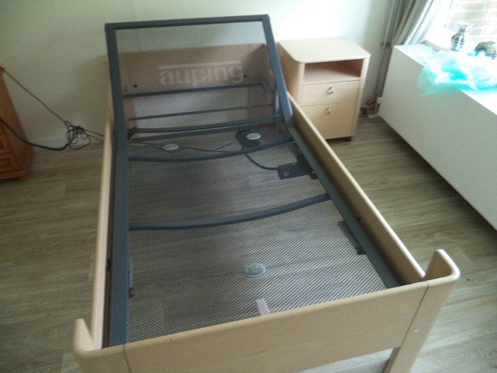 Auping bedombouw met electrisch verstelbare spiraalbodem, Ophalen, Eenpersoons, Hout, 100 cm