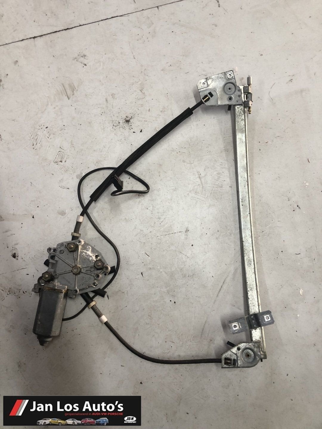 Audi 100 C3 200 V8 elektrisch raammechanisme  rechts achter, Gebruikt, -, -, -