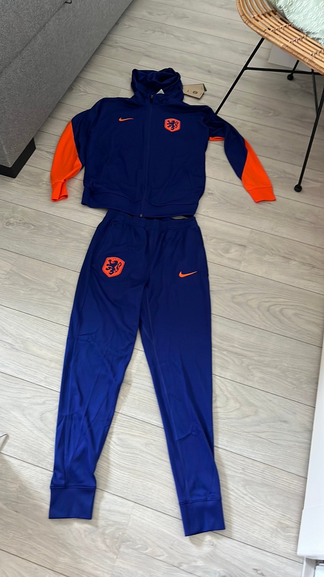 Nederlands elftal trainingspak maat S orgineel Nieuw, Ophalen of Verzenden, Nieuw, Blauw, Voetbal