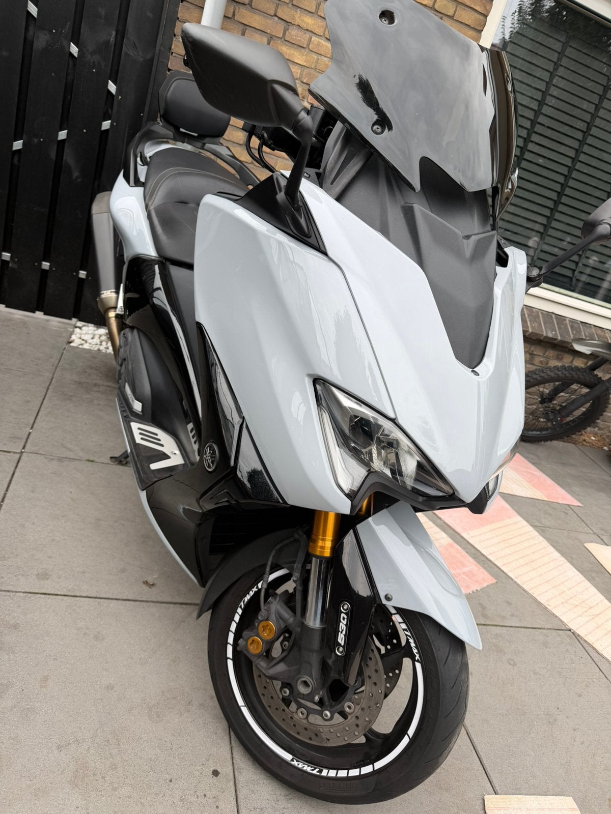 Yamaha tmax 530 dx ice grey vol opties 180cc xadv gs, Motoren, Ophalen