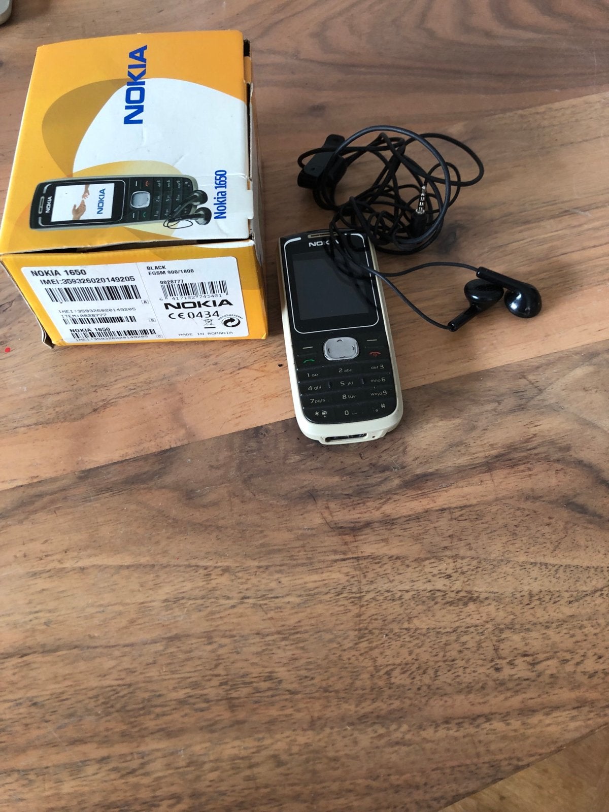 Nokia 1650 - Klassieke Mobiele Telefoon met Doos, Gebruikt, Zwart, Fysiek toetsenbord, Ophalen of Verzenden