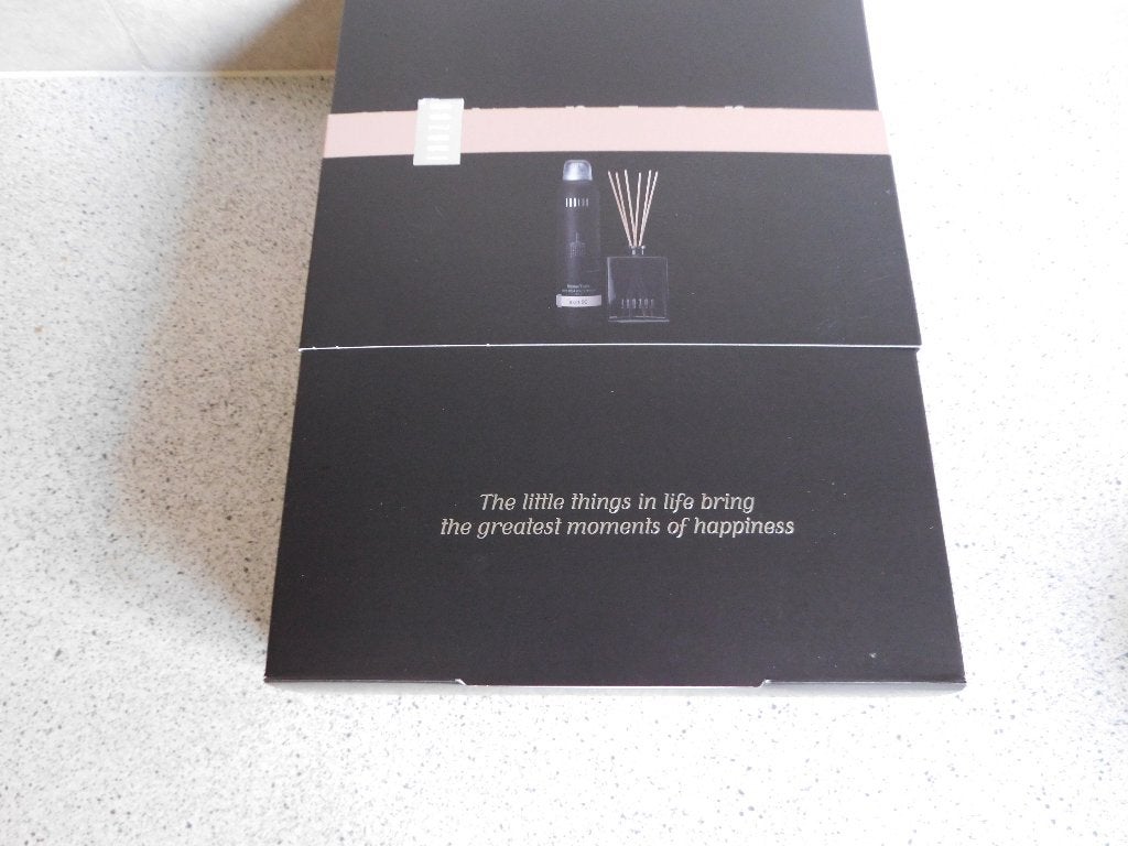 Janzen Luxe Pakket Lady - Shower Foam & Geurstokjes, Sieraden, Tassen en Uiterlijk, Ophalen of Verzenden, Nieuw, Bad & Douche