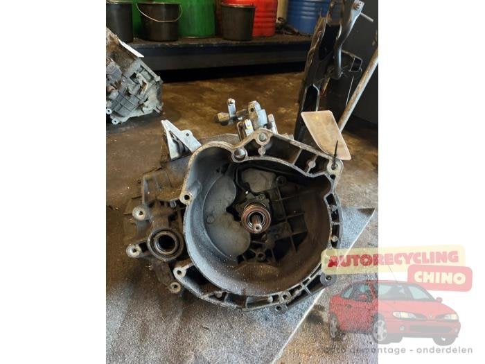 Versnellingsbak van een Opel Astra, Ophalen, Gebruikt, -, -