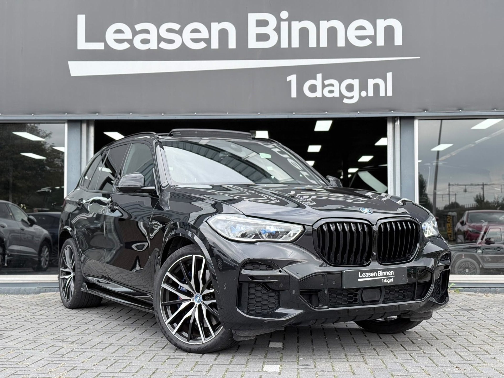 BMW X5 XDrive45e M High Executive LASER|PANO|360|KEYLESS, Auto's, Dealer onderhouden, X5, Verwarmde buitenspiegels, Hybride Elektrisch/Benzine