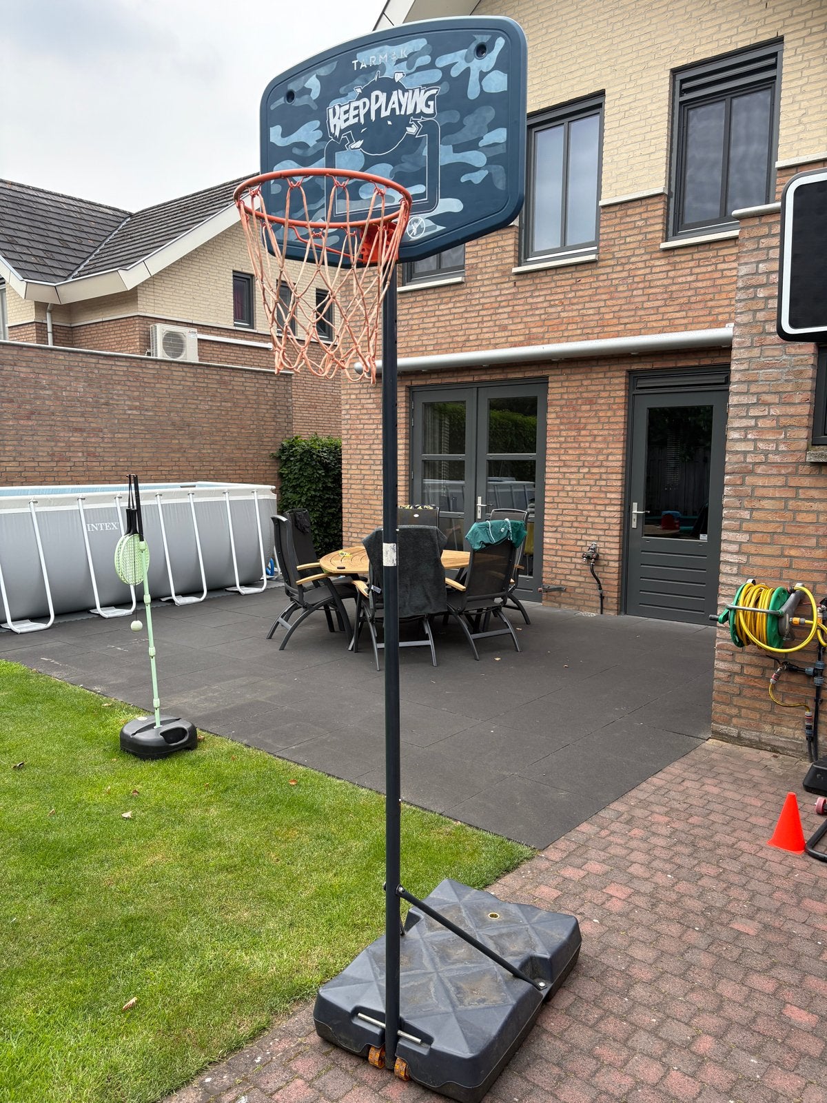 Basketbalpaal Tarmak B100 Easy, kan uit elkaar voor vervoer, Ophalen, Gebruikt, Ring, Bord of Paal