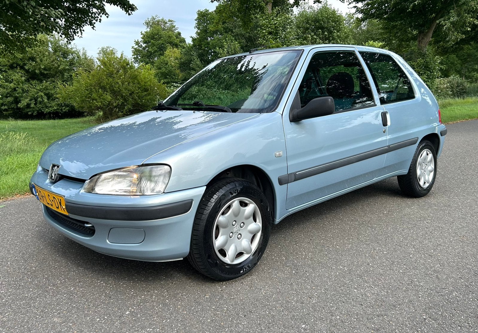 Peugeot 106 1.1 XR 2003 Grijs, Auto's, Voorwielaandrijving, Stof, 4 cilinders, 400 kg