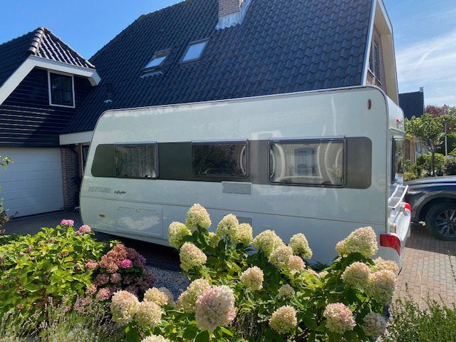 Caravan Eriba - style Hymer - HSP465   €16000, Caravans en Kamperen, Rondzit, Frans bed, Particulier, Hymer