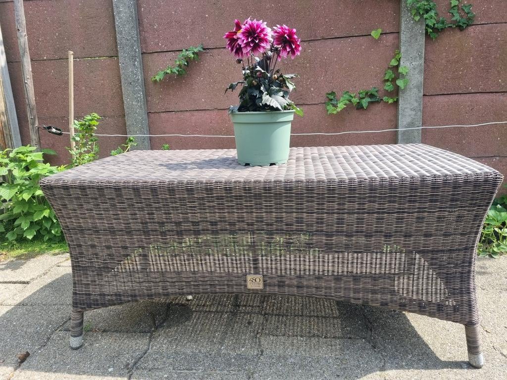 4 Seasons Outdoor tuintafel 1m12 bij 55cm € 85,-, Ophalen, Zo goed als nieuw, Rechthoekig, Wicker