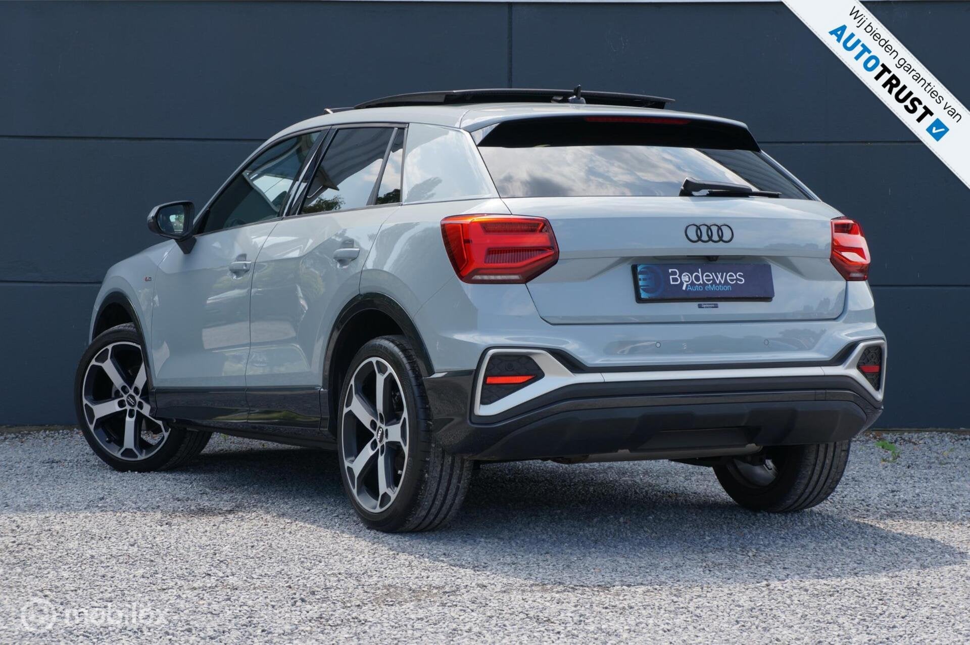 Audi Q2 35 TFSI S Tronic S Edition SLine Pano Matrix Cam PDC, 4 cilinders, 150 pk, Leder en Stof, Origineel Nederlands