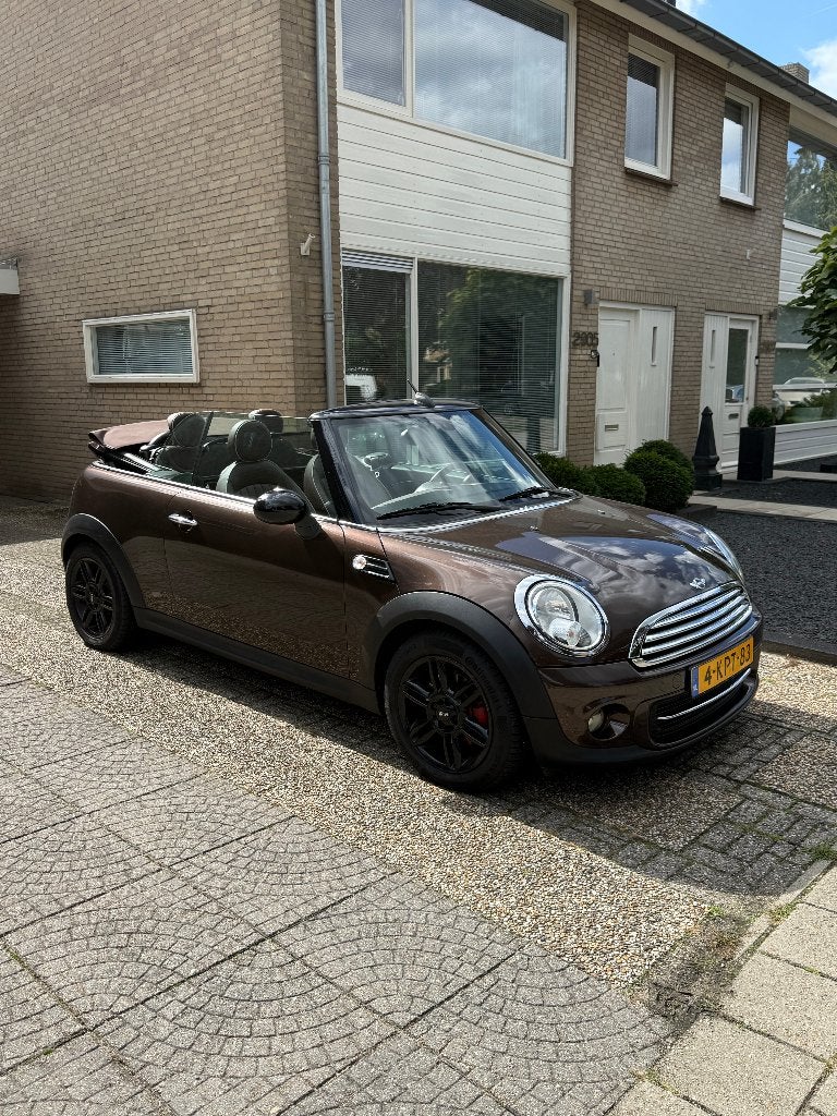 MINI Cabrio 1.6 Cooper Automaat | Leder | Stoelverwarming, Auto's, Euro 5, 15 km/l, 4 cilinders, 4 stoelen