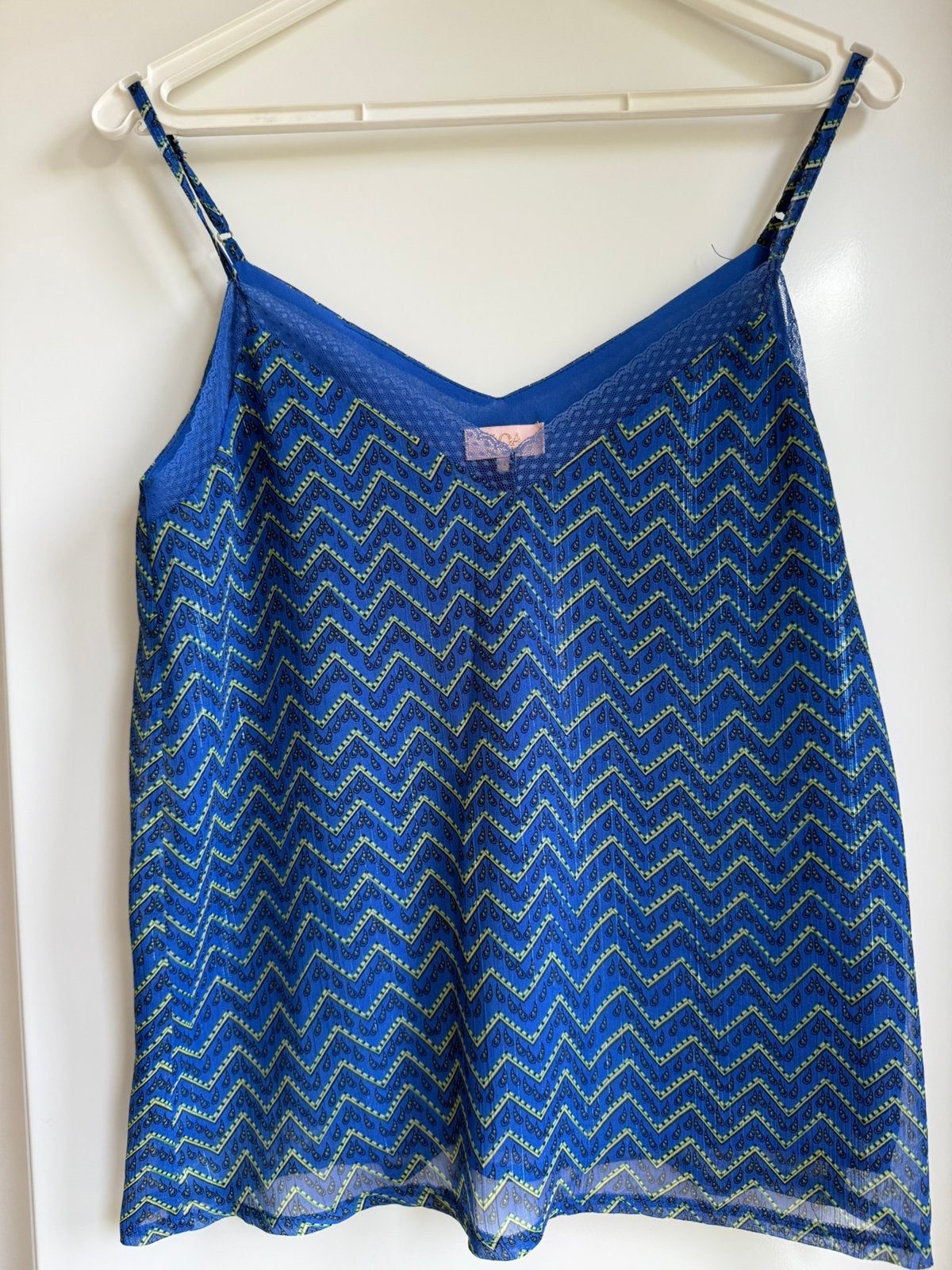 blauwe motief top verstelbare spaghettibandjes maat 36 GOA, Kleding | Dames, Blauw, Ophalen of Verzenden, Zo goed als nieuw, Maat 36 (S)