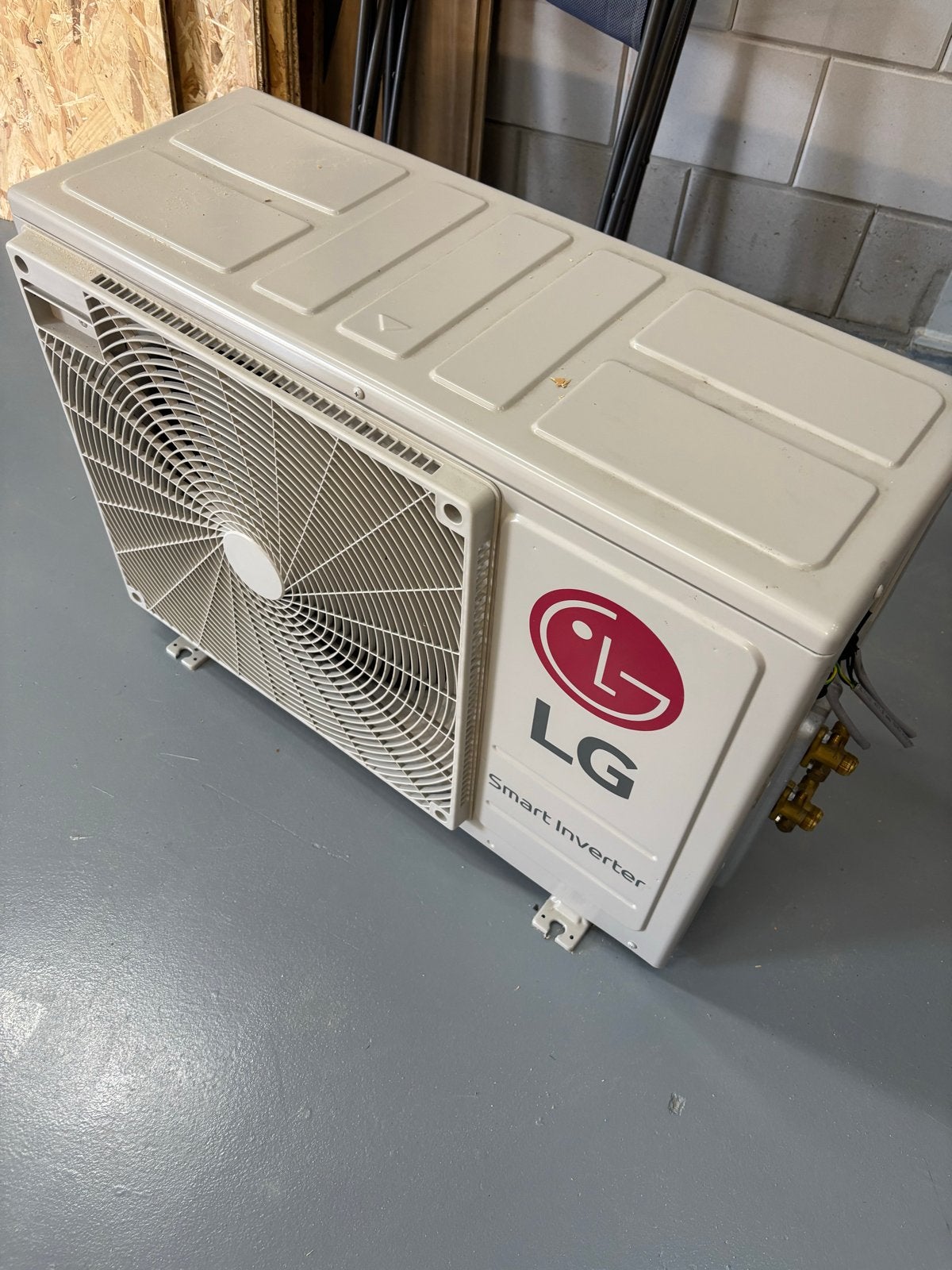 LG Dual Inverter Wandairco - Koelen/Verwarm - met garantie, Ophalen, Gebruikt, 3 snelheden of meer, Energieklasse A of zuiniger