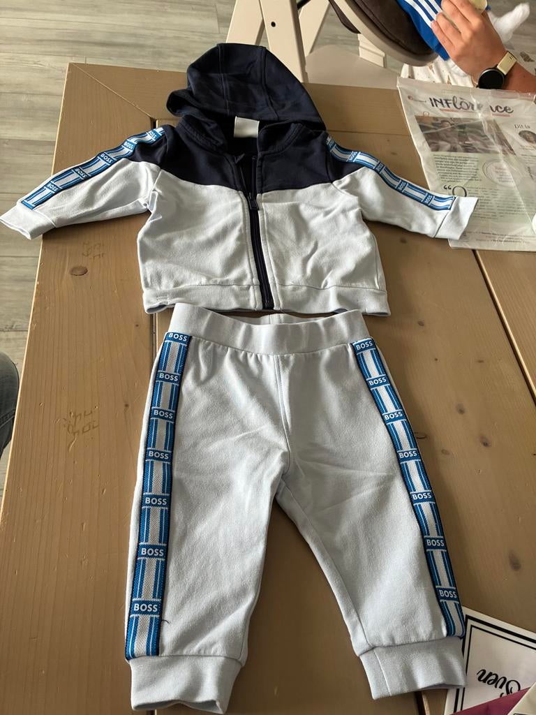 Hugo Boss Baby Trainingspak Maat 62 (3M-60), Ophalen of Verzenden, Zo goed als nieuw, Jongetje of Meisje, Setje
