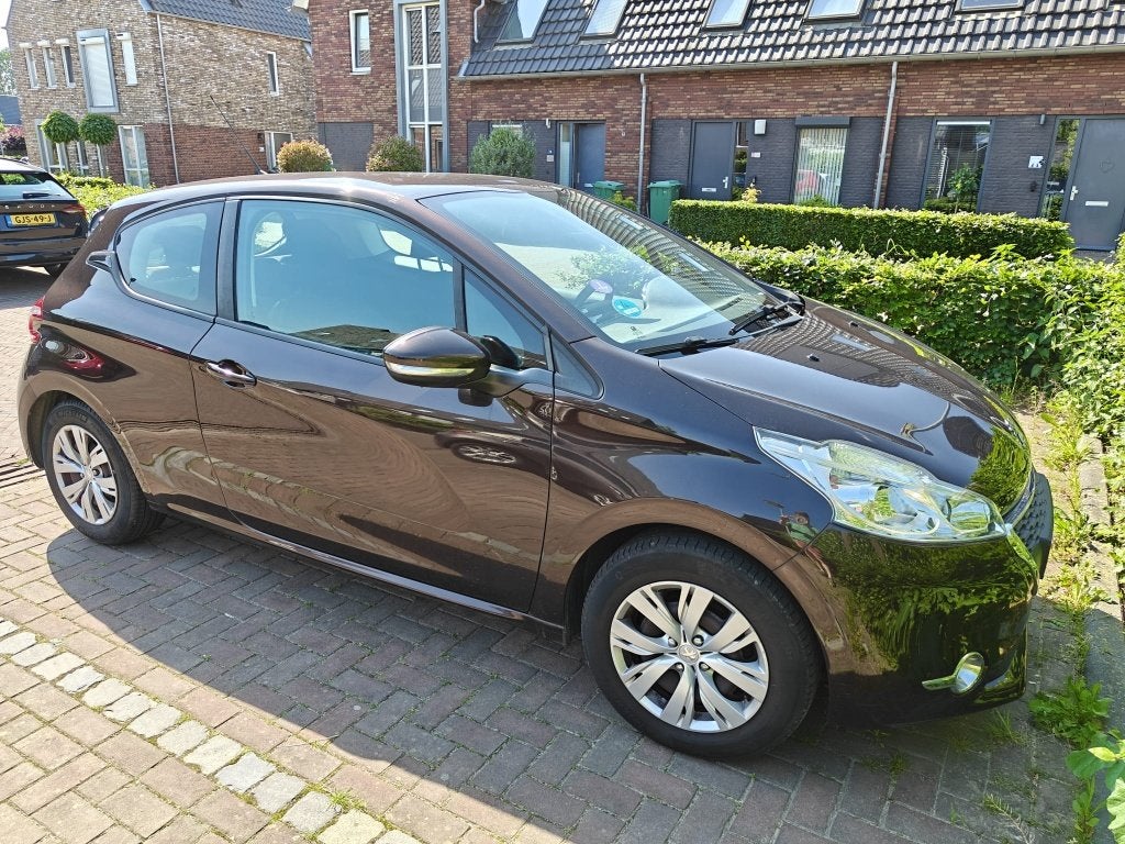 Peugeot 208 1.2 VTi 2013 APK 2027 Airco Cruise Bluetooth, Auto's, Peugeot, Bedrijf, ABS, Airbags, Airconditioning, Automatische klimaatregeling