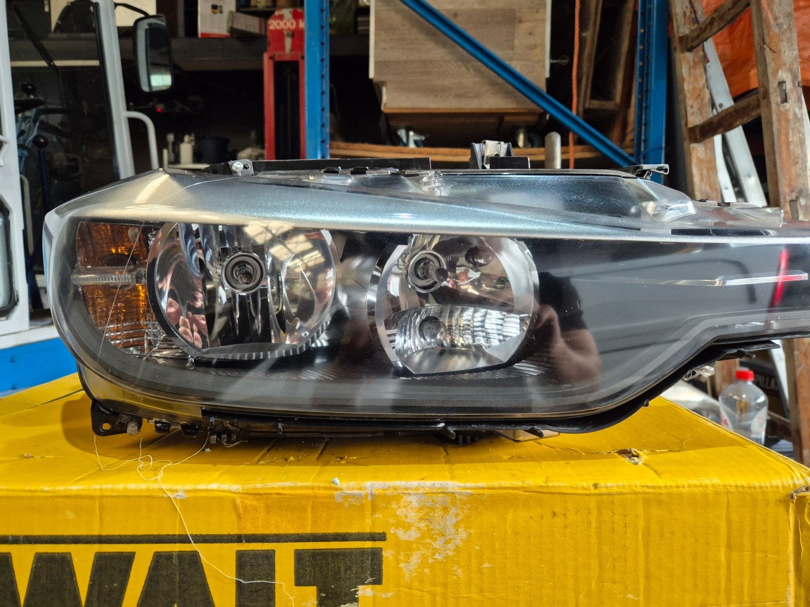Koplamp BMW F30 F31 H7 - Rechts, Ophalen of Verzenden, Gebruikt, BMW
