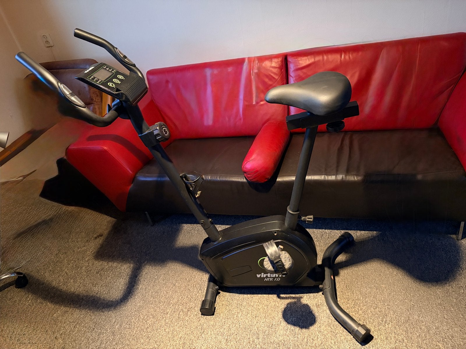 VirtuFit HTR 1.0 Hometrainer - uiterlijk 9-10 ophalen, Ophalen, Gebruikt, Metaal, Benen