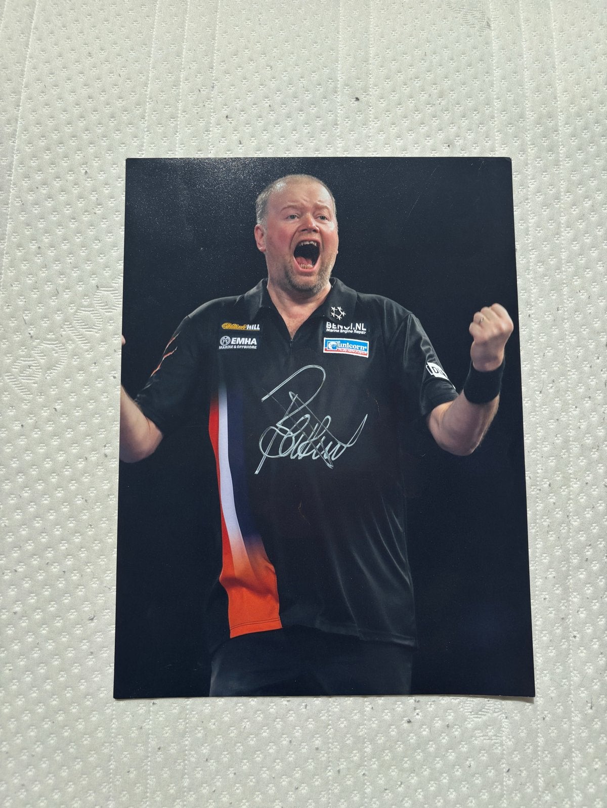 Foto Raymond Van Barneveld - Darts Legende, Gebruikt, 1980 tot heden, Foto, Ophalen of Verzenden