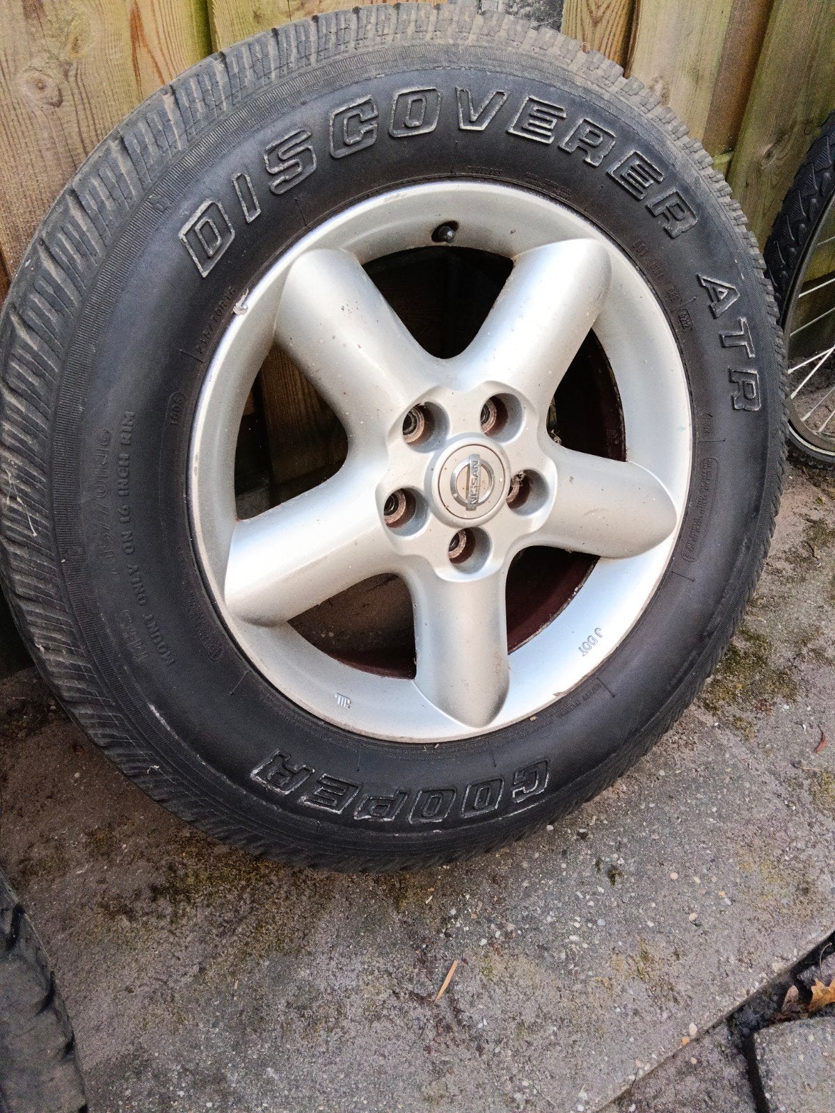 Nissan X trail 16 inc velgen winter, Auto-onderdelen, 16 inch, Banden en Velgen, Gebruikt, 215 mm