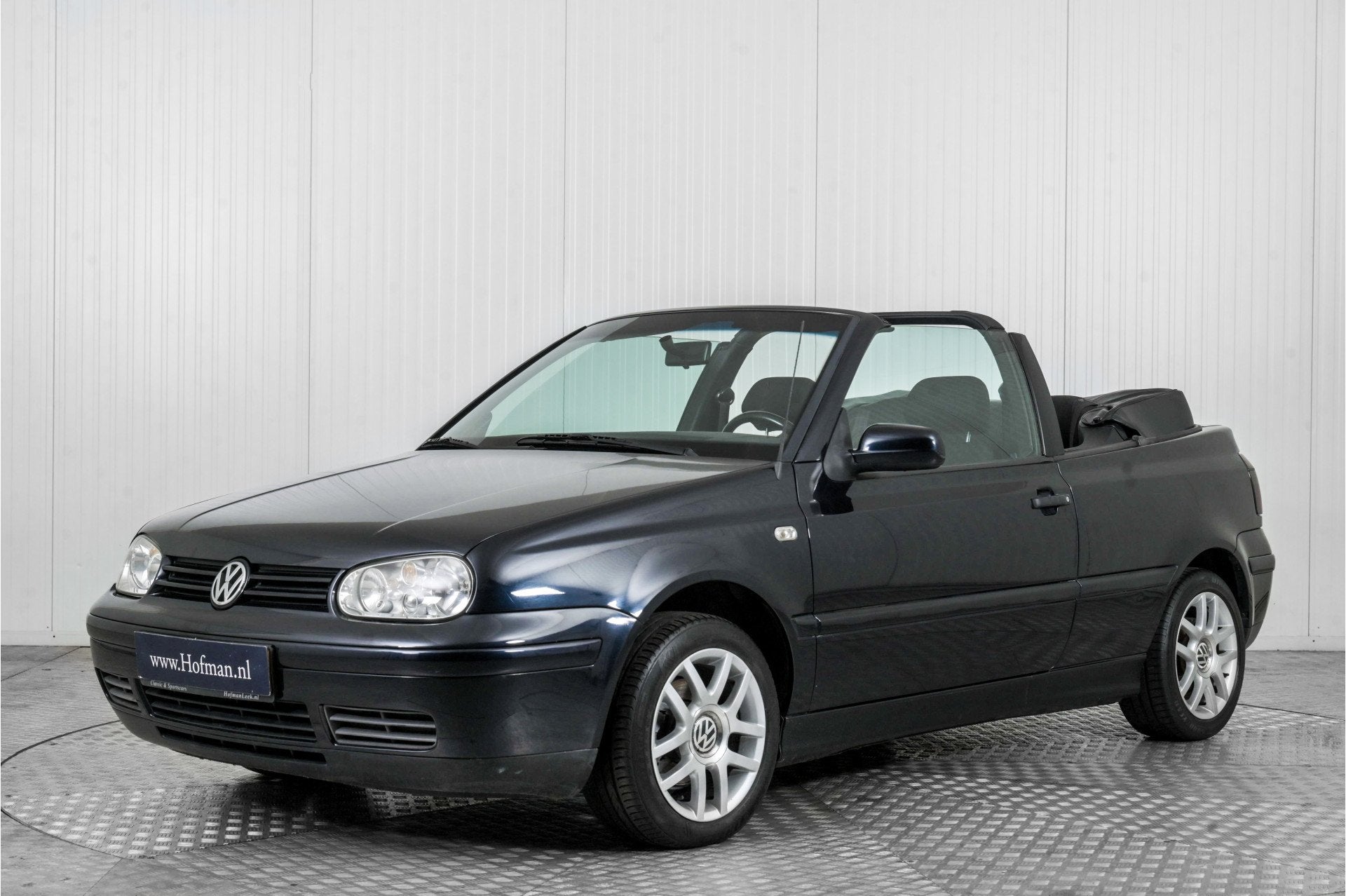 Volkswagen GOLF Cabriolet 1.8 Trendline . (bj 2001), Auto's, Gebruikt, 4 cilinders, Cabriolet, 49 €/maand