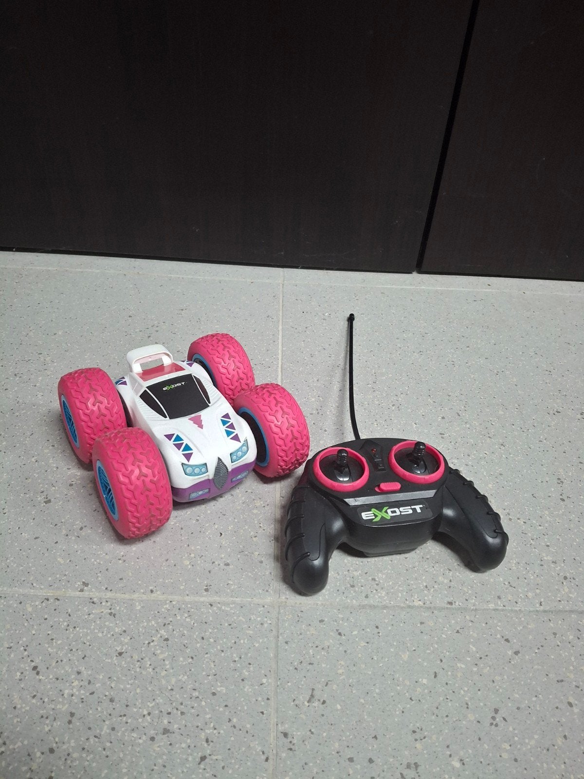 Exost 360 Mini Flip RC Auto - Wit/Paars met Roze Wielen, Elektro, Gebruikt, Auto offroad, Ophalen of Verzenden