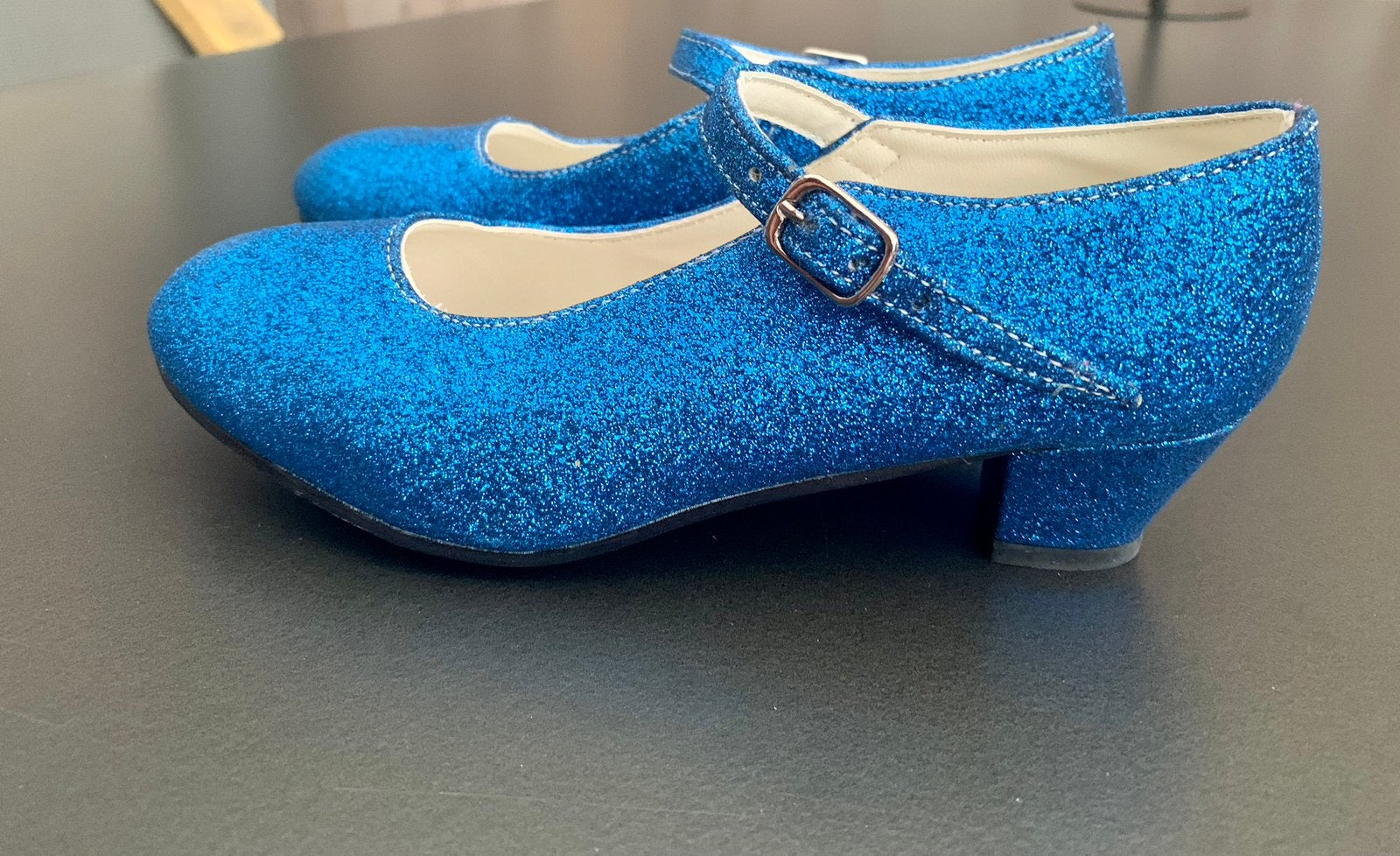 TE KOOP: mooie Spaanse / flamenco schoenen maat 37 NIEUW, Meisje, Schoenen, Nieuw, Ophalen of Verzenden