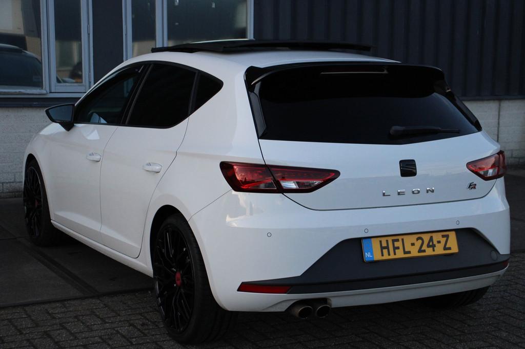 Seat LEON 1.4 TSI FR Dynamic Pano DCC Stoelverw Cruise H-Led, Voorwielaandrijving, Gebruikt, Zwart, 4 cilinders