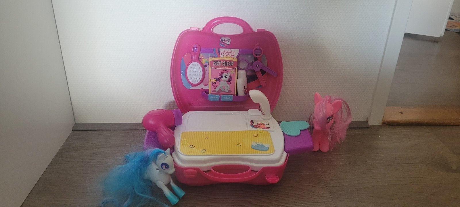 Dream Horse Kapperssalon Speelset met Pony's, Ophalen, Meisje